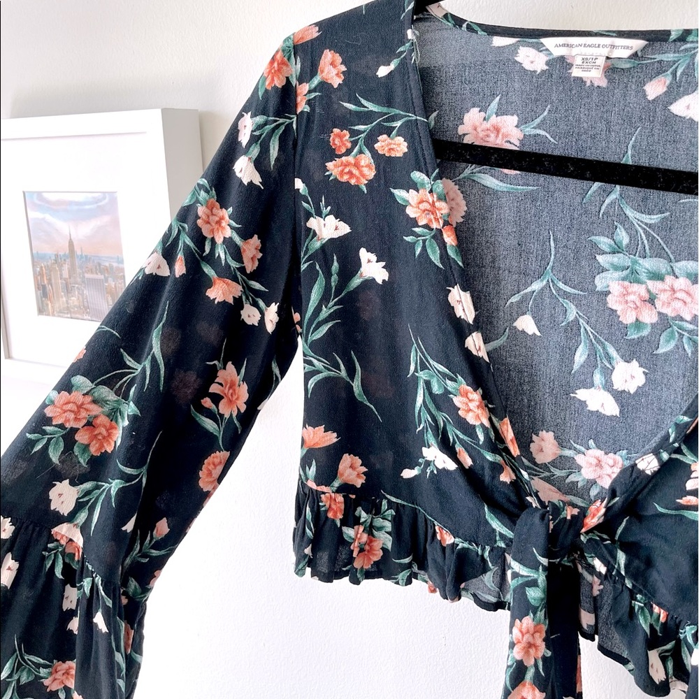 American Eagle Front-Tie Cropped Flower Shirt